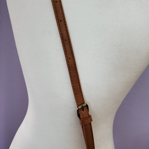 🛑SOLD🛑 Golden Coast woven Crossbody in Brown - Picture 5 of 10